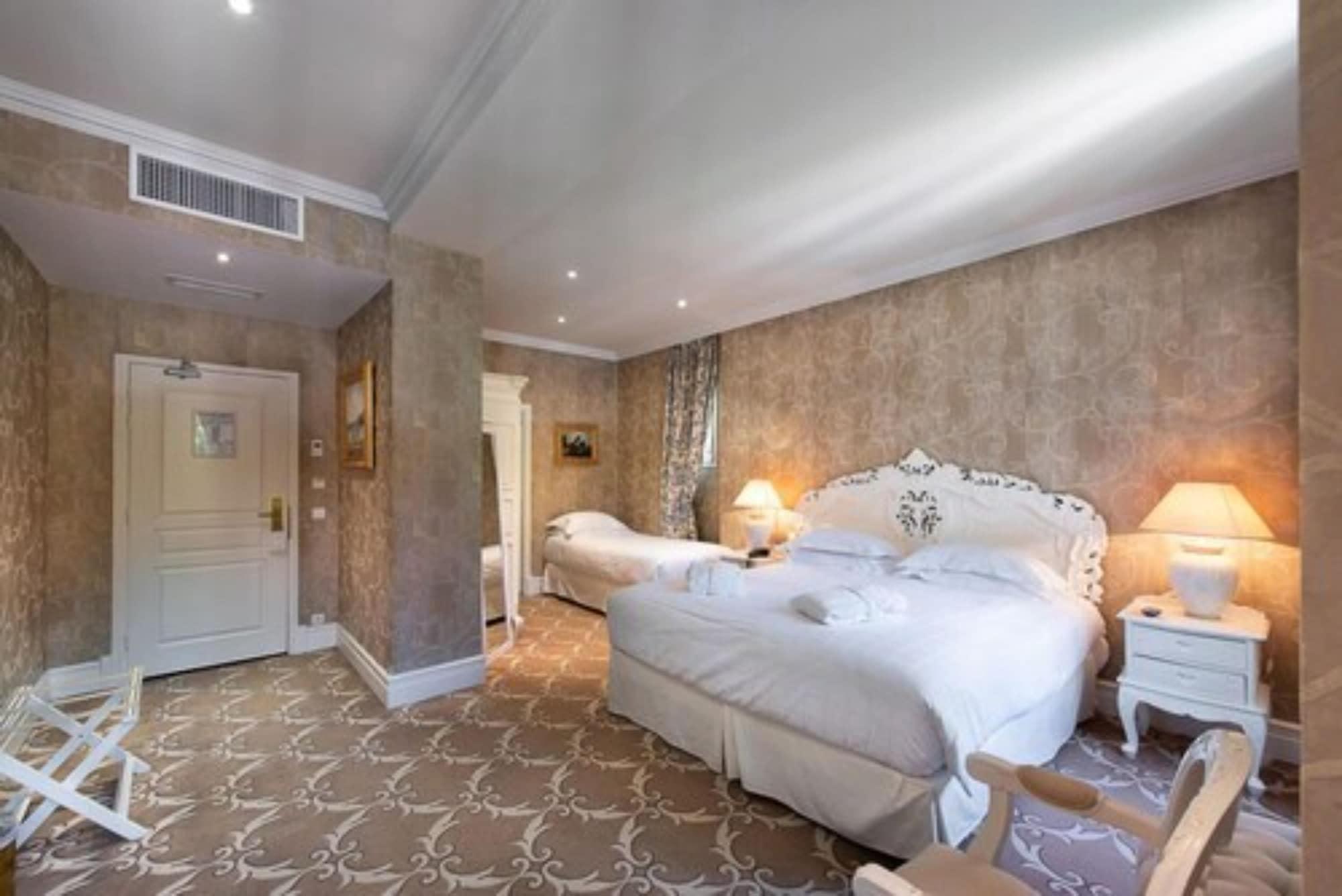 Hotel Chateau De La Tour Cannes Exterior photo