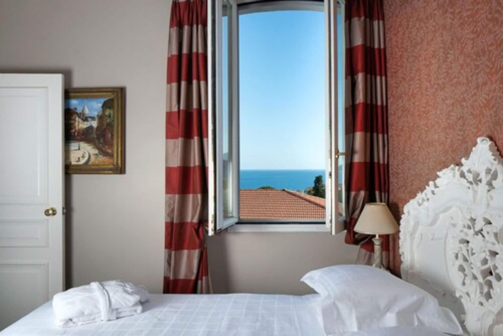 Hotel Chateau De La Tour Cannes Exterior photo