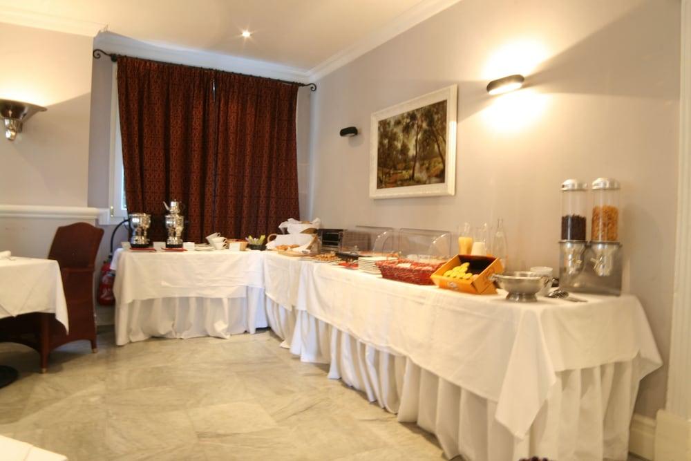 Hotel Chateau De La Tour Cannes Exterior photo